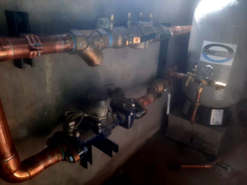 R.J Parins Plumbing & Heating Inc